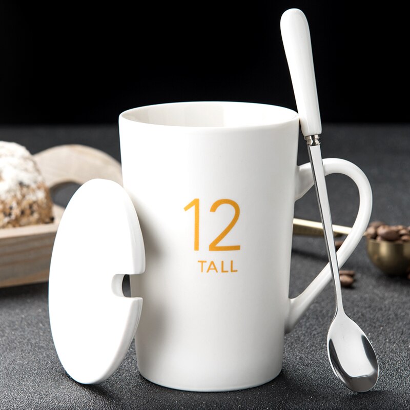 420/580ml keramiska muggar bokstavsnummer mönster muggar med sked lock svart och guld mjölk kaffekopp drinkware: 19