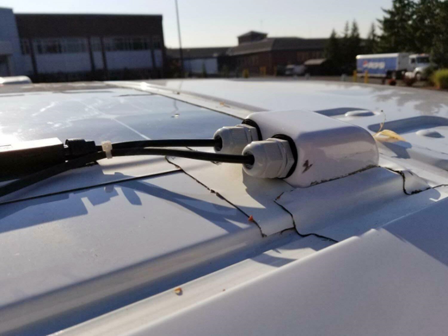 2 Pcs Waterdichte Aansluitdoos Dak Zonnepaneel Dubbele Kabel Installatie Entry Klier Doos Elektrische Aansluiting Voor Zonne-energie Project