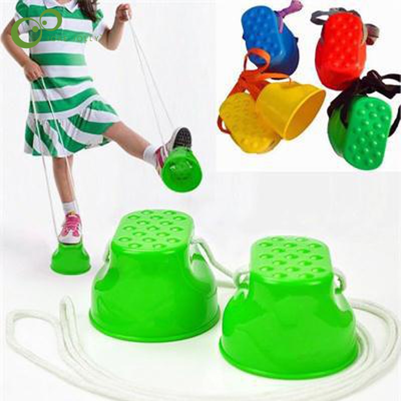 1 Pair Plastic Walker Walk Stilt Jumping Outdoor Fun Sports Balance Training Toy Classic toy WYQ