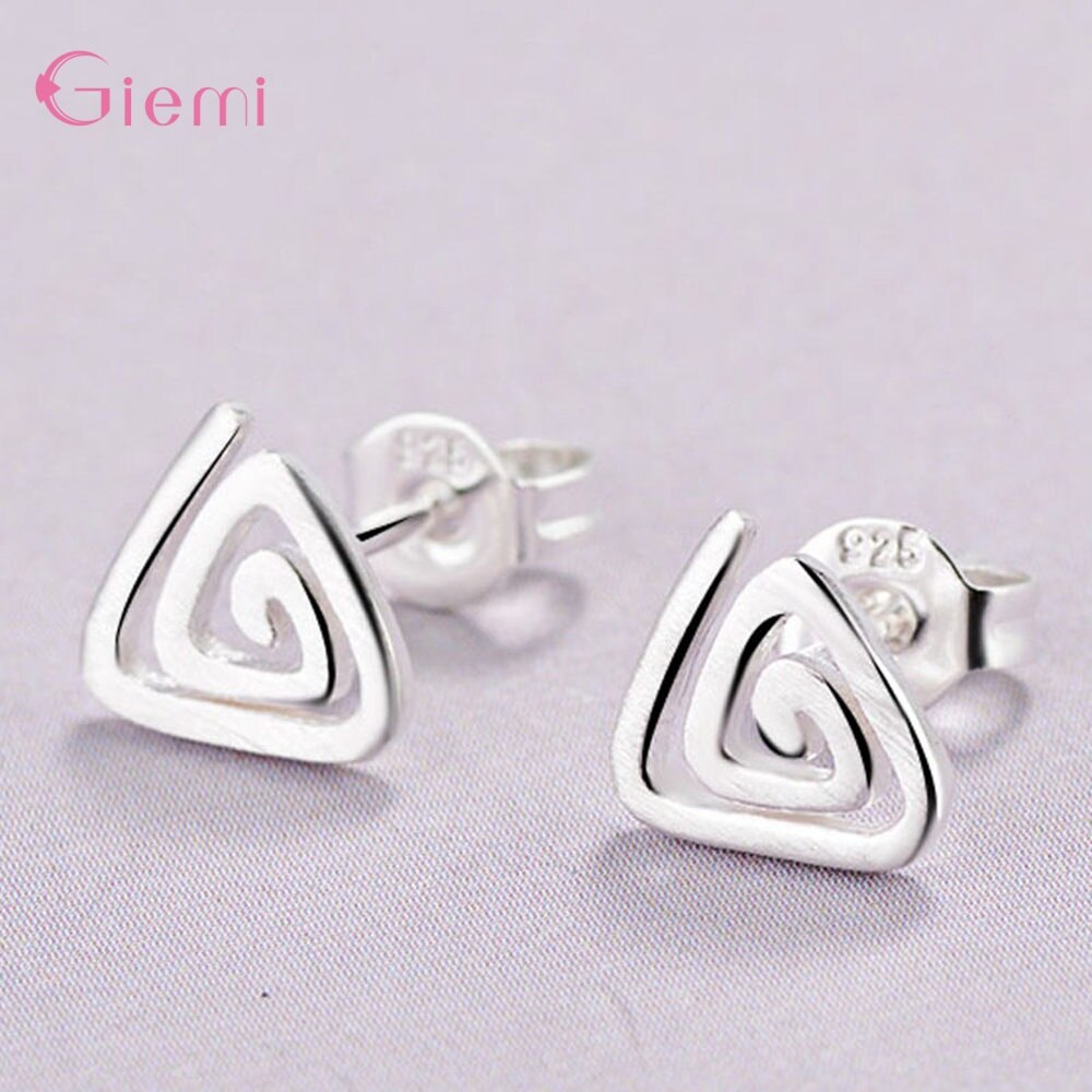 Cute Cartoon 925 Sterling Silver Orecchini Con Perno Coniglio Star Farfalla Della Piuma Gioelleria Raffinata E Alla Moda Delle Donne Della Ragazza Bambino Brithday Regalo: Triangle