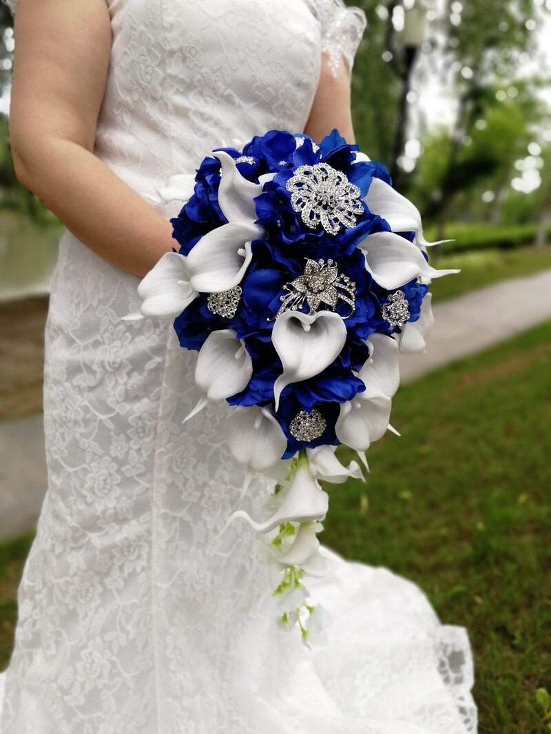 Royal Blue Wedding Bouquet Bridal Bouquet Wedding Flowers Artificial Pears Rhinestone White Calla Lilies Ramos de novia