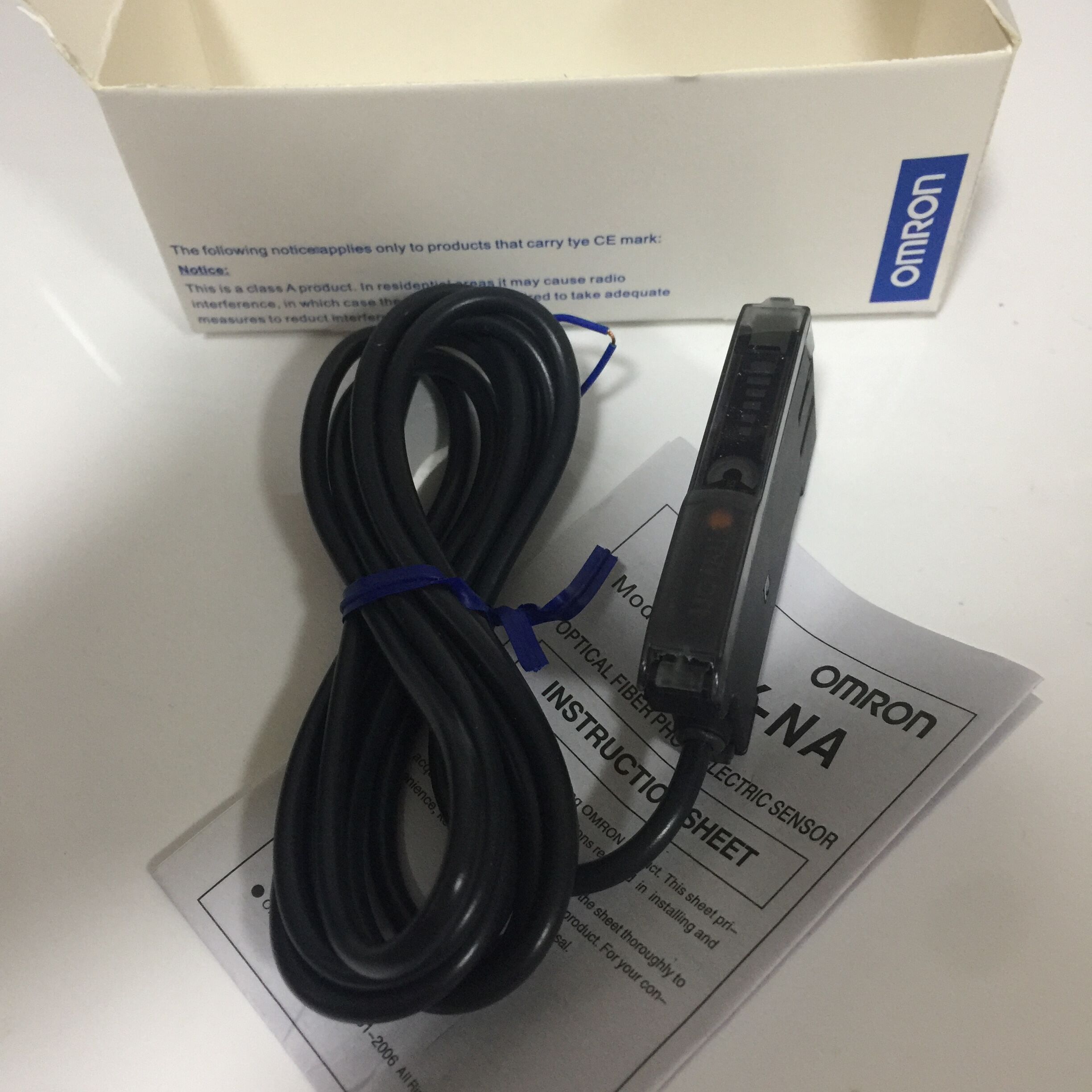 E3X-NA11 NPN Omron Optical Fiber Amplifier Sensor Photoelectric Sensor Warranty for One Year