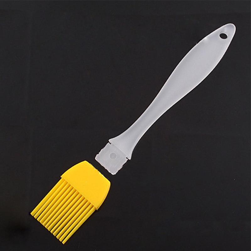 LanLan Food Grade Silicone Brush with Sturdy PP Handle Dessert Mousse Chocolate Ice Cream Pastry Baking Tool Random Color