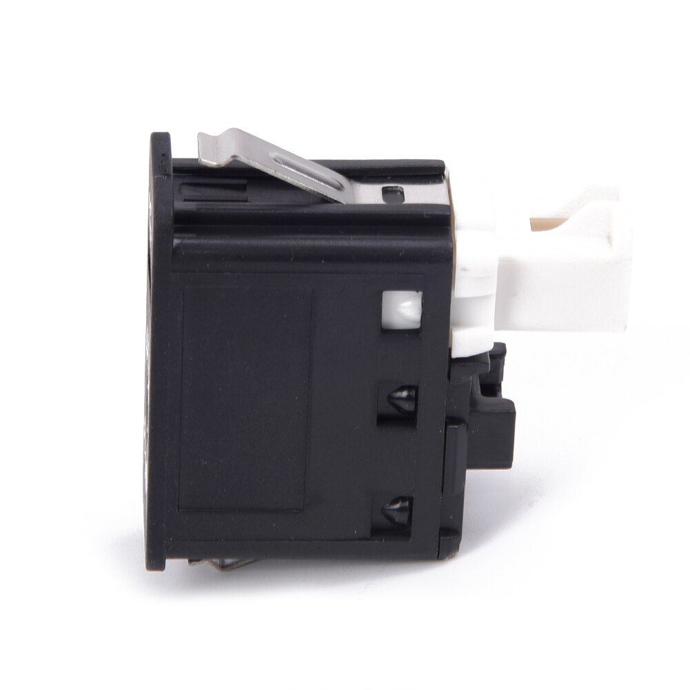 #84109237653 usb aux -tuloliitäntäkytkin bmw  e81 e87 e90 f10 f12 e70/e82 f10: lle