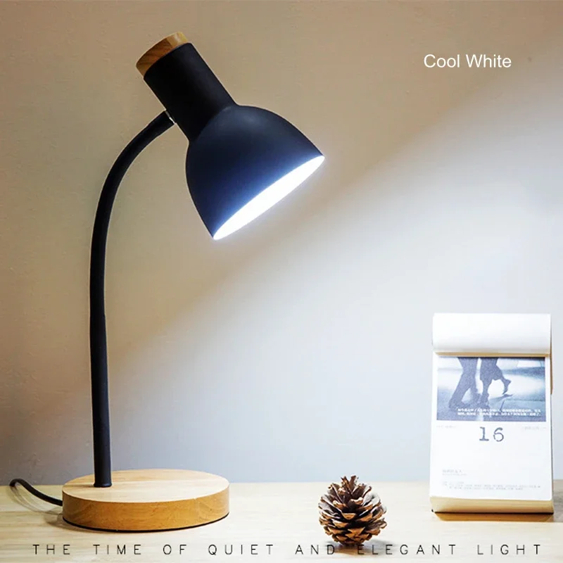 Lampada da scrivania nordica pieghevole a LED in ferro artistico creativo in legno Protezione per gli occhi Lampada da tavolo da lettura Soggiorno Camera da letto Decorazioni per la casa