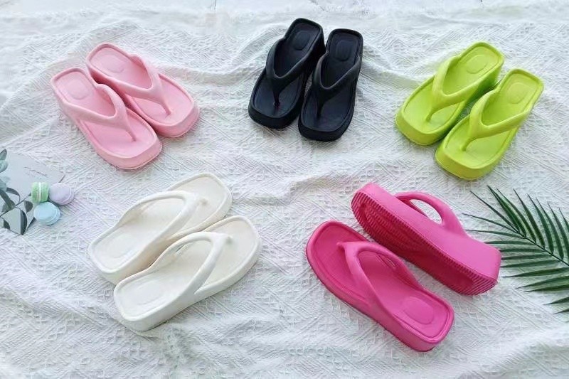 EVA Slippers Women Thick Sole Slope Sandals Adult Heel 7cm Thick Bottom Beach Shoes Ladies Flip Flops