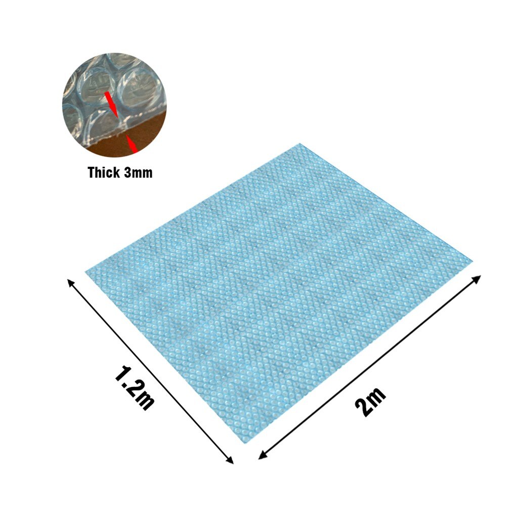 Isolation piscine bâche film bulle cache piscine Protection pied hors sol ciel bleu Protection piscine