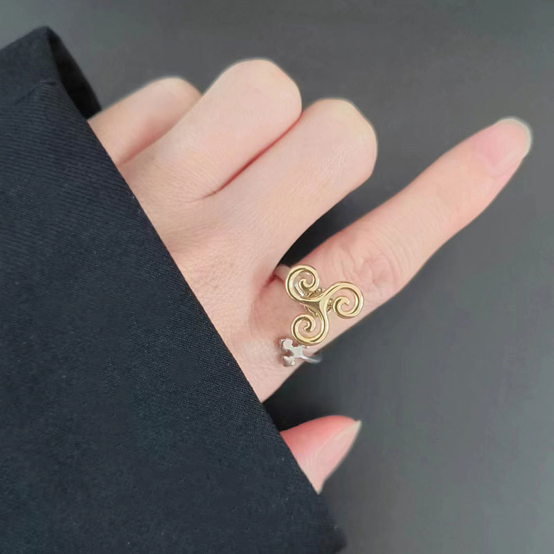 Anti-stress ångest ring för kvinnor teen wolf triskele triskelion inspirerad spinner fidget ringar trippelspiral fingersmycken
