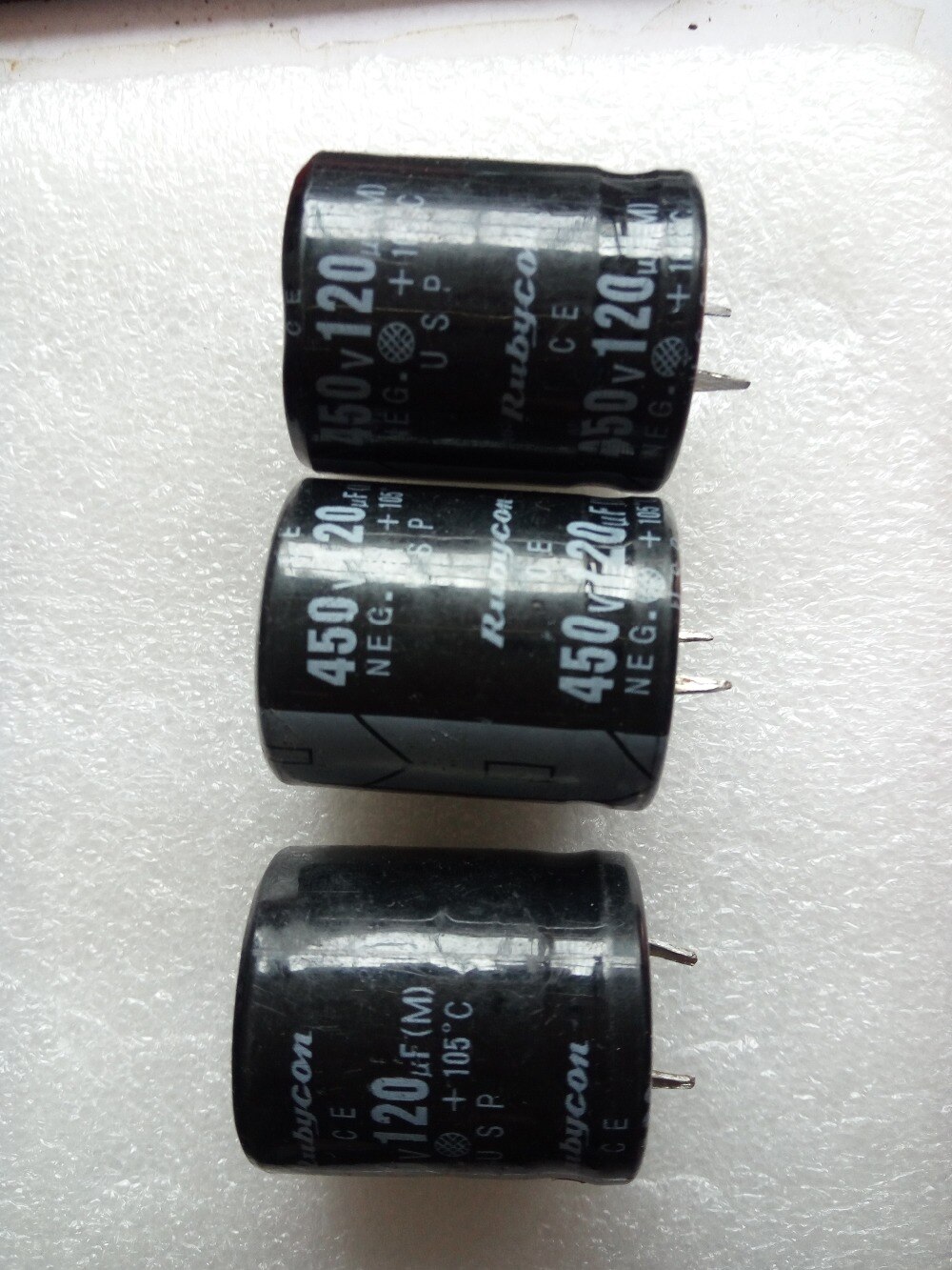 120UF 450V Aluminum electrolytic capacitor 25X30 Volume 25*30MM 25*25 105 degrees