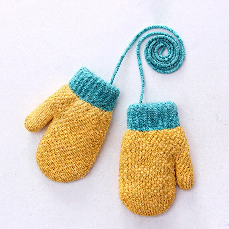 Los niños guantes de bebé guantes de lana de Merino bebé guante de terciopelo engrosamiento cálido caramelo lindo colgante de Color cuello chico guantes suaves: Yellow
