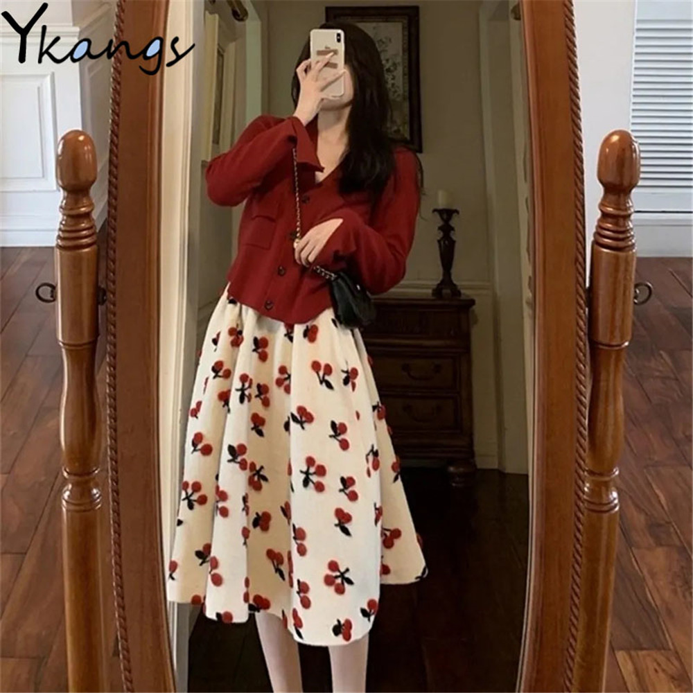 Kerst Zoete 2 Stuks Set Rode Gebreide V-hals Lange Mouwen Slits Trui Vest + Cherry Print Abrikoos Geplooide Maxi Rok vrouwen Pak: Xxxl