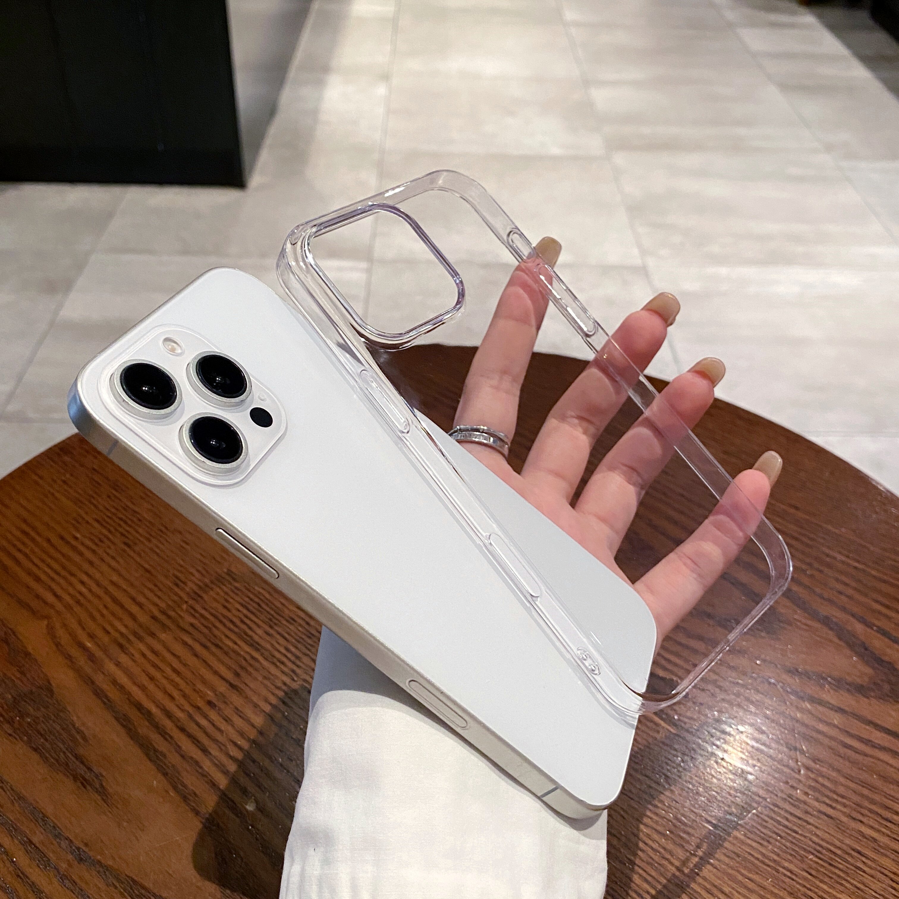 Funda protectora ultrafina resistente a golpes y caídas adecuada para IPhone 16 15 14 13 12 11 Pro Max 16e funda de teléfono transparente