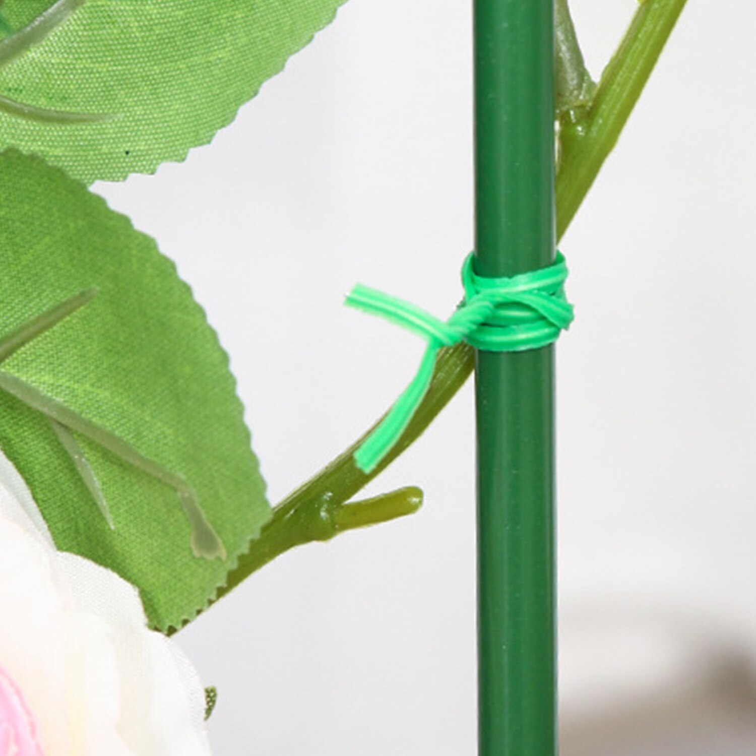 100m Garden Twine Plant Ties Twist Ties with Cutter for Gardening Plants Secure Vines Wrapping Cords Office Organization