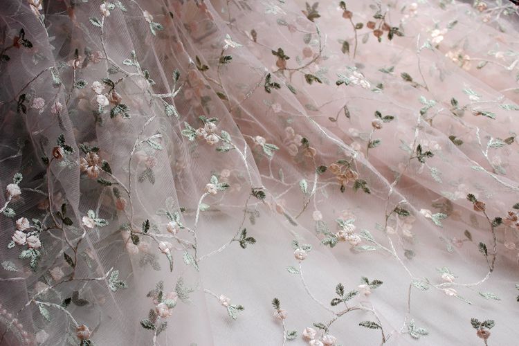 1 yard / lot blomster mesh broderi blonder stof materiale sy på bryllupskjole tøj patchwork diy 130cm bredde: Smuk lyserød