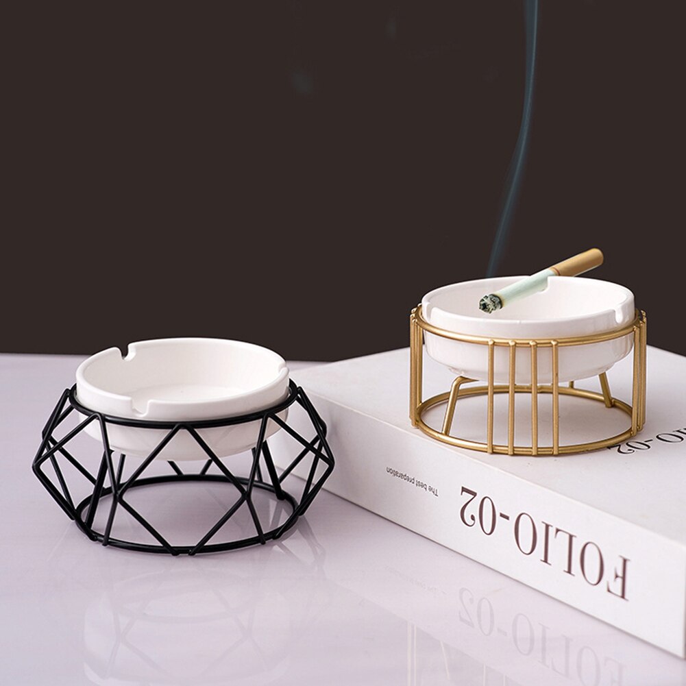 Ceramic ashtray, hollow asherbecher ashtray, gold / Black