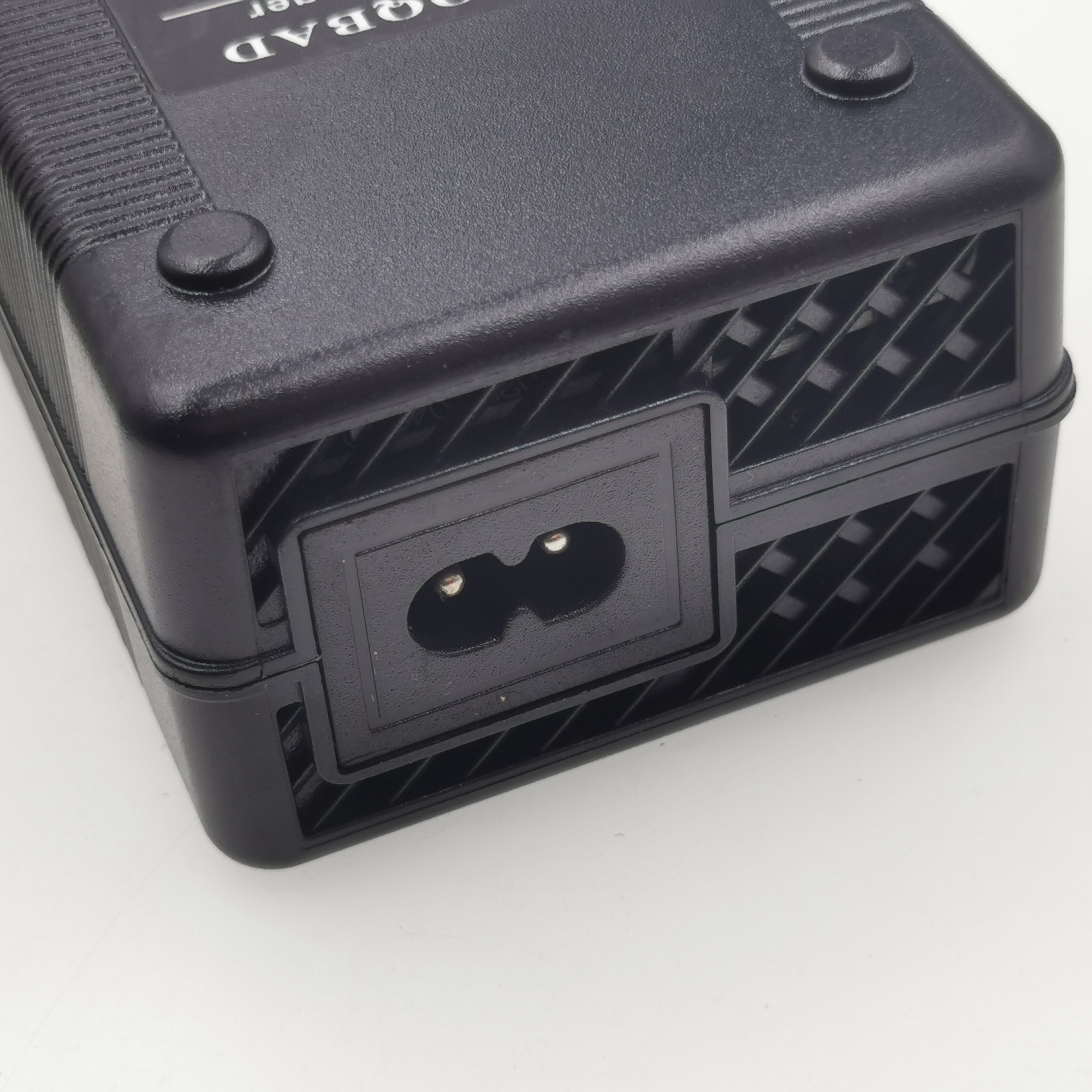 21V 5A lithium battery charger 5 Series 100-240V 21V 5A battery charger For lithium battery with LED light shows charge state