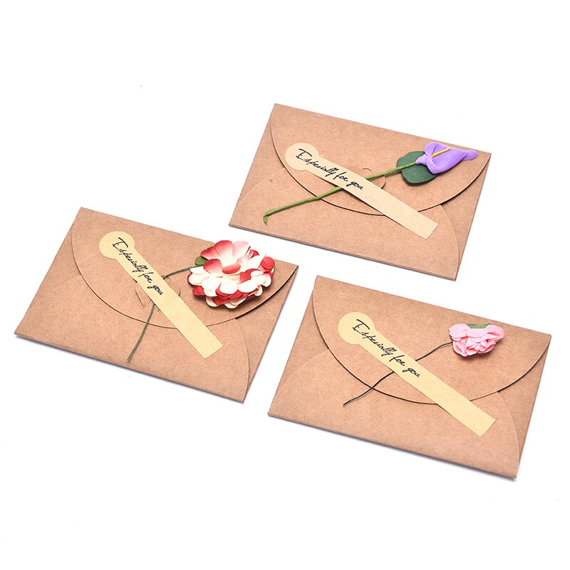 1Pc Retro Diy Kraftpapier Uitnodiging Wenskaart Met Envelop Handgemaakte Droge Bloem Bruiloft Uitnodiging Enveloppen