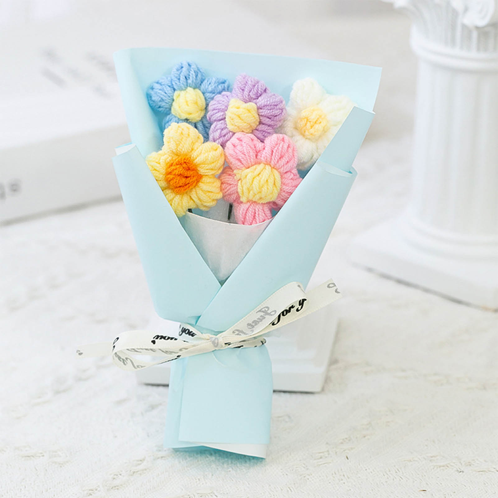 Hand Woven Flower Bouquet Mini Crochet Yarn Bouquet For Wedding Party Graduation Ceremony Lovely Decoration Puff Bouquet