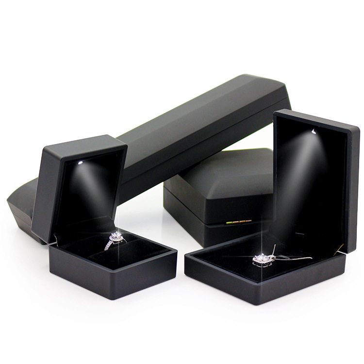 Ring Kasten hoch-Ende-Kreative LED Lampe Ehe Schmuck Verpackung Anhänger Halskette Charme Einfache und Elegante oben Klasse zarte: S / Schwarz