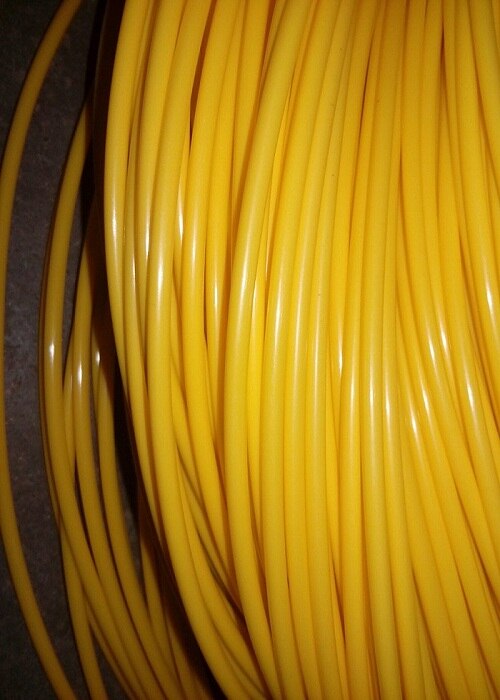 Ratán de plástico de tejido de mimbre sintético de caña circular hueca de 10 metros para tejer y reparar mesas de sillas: Amarillo