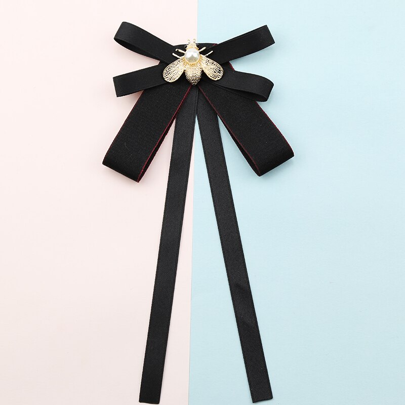 Wit overhemd, strik, damesstropdas, collegestijl, britse damesstropdas, zoete streamer, lint, strik, bloemensieraden: Rood