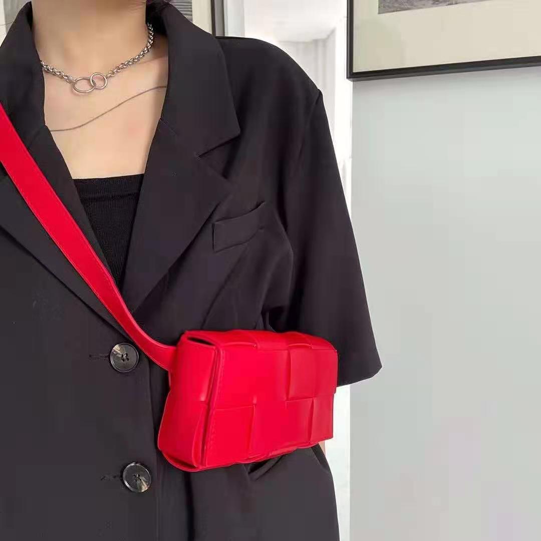 Bolso con solapa de cintura para mujer, bolsa de hombro con cadena de , de cuero vegano, para el pecho y el teléfono,