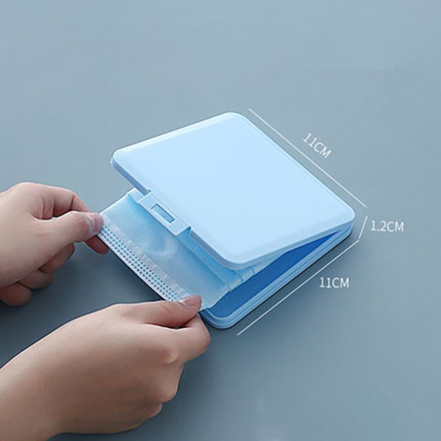 Portable Mask Box Plastic Face Mask Storage Case Boite Rangement Masque Dust Moisture Proof Kids Student Cajas Mascarillas: small blue