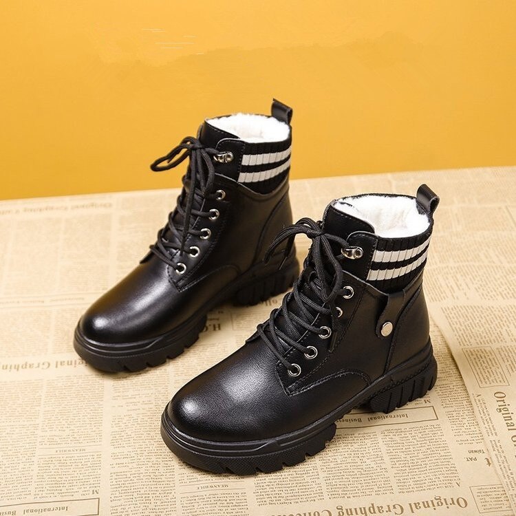 Grosses bottines en fourrure pour femme, chaussures chaudes en peluche, baskets d'hiver, collection: Black / 39