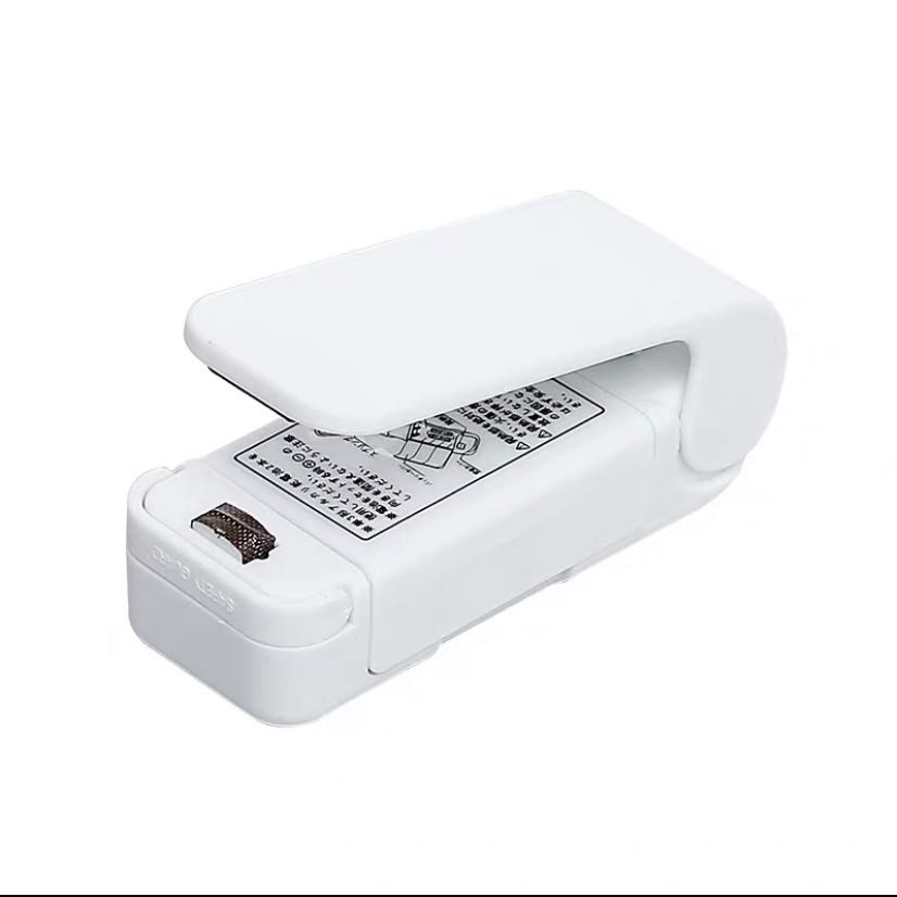 MIni portable sealing machine snack bag heat sealing machine vacum storage of fresh food: white