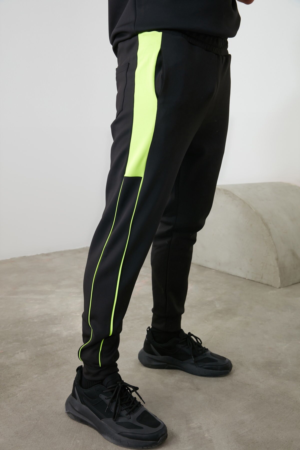 Trendyol Männlichen Sport Jogginghose TMNAW21EA0136