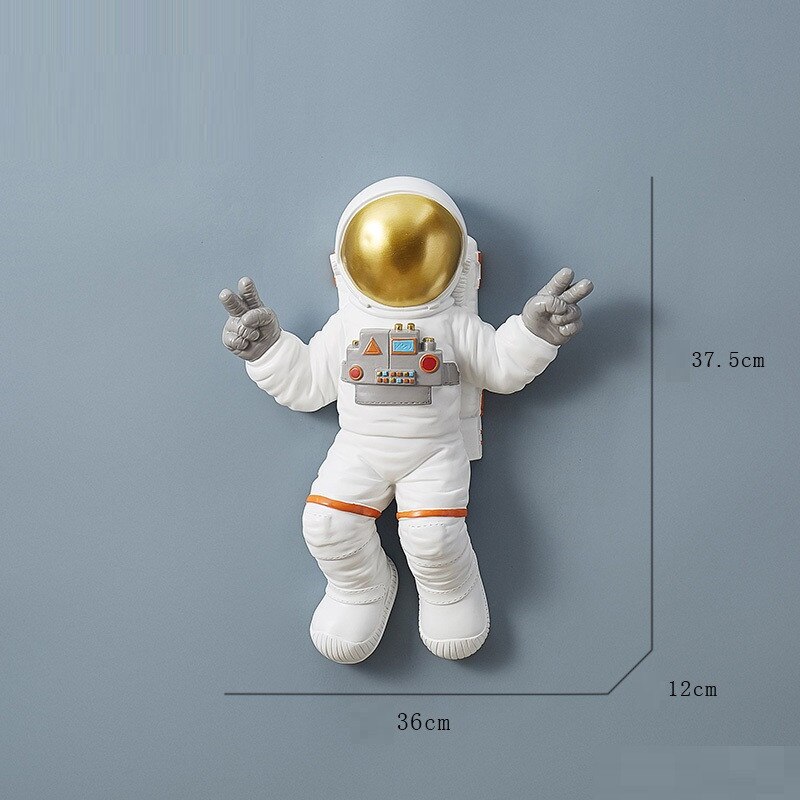 WU CHEN LONG Astronaut Art Sculpture Spaceman Wall Hanging Statue Resin Craft Home Decor Children Room Interior Showpiece R5700