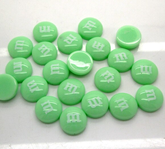 50Pcs 14mm Mixed Resin Decoration Crafts Letter M Bead Flatback Cabochon Scrapbook DIY Accessories Buttons: Green