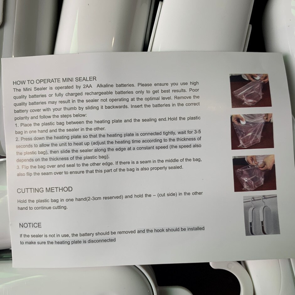 Portable mini plastic packaging machine, snack plastic bag, food preservation and sealing artifact