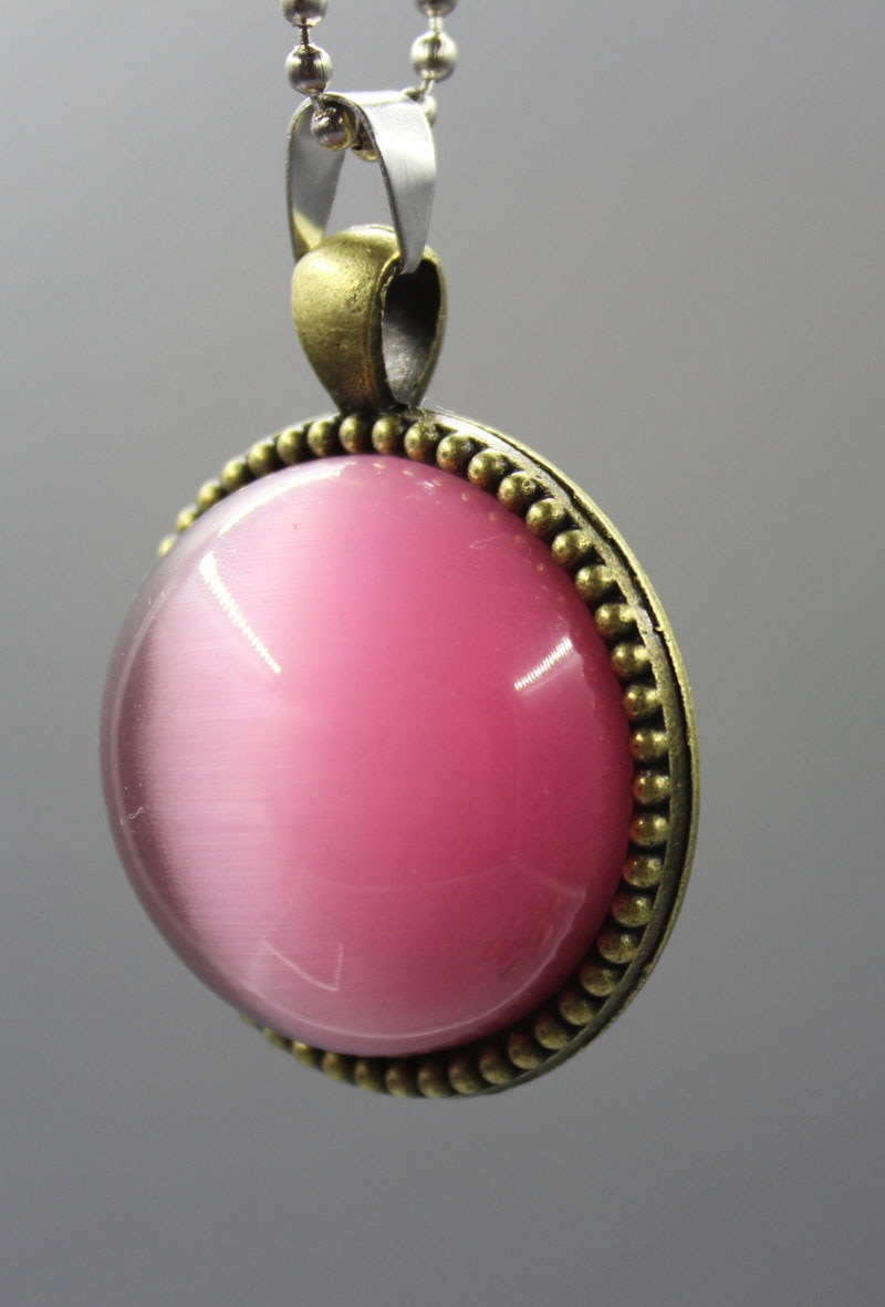 Natural handmade pink round bird cat eye pendant Women men's Amulet Jewelry