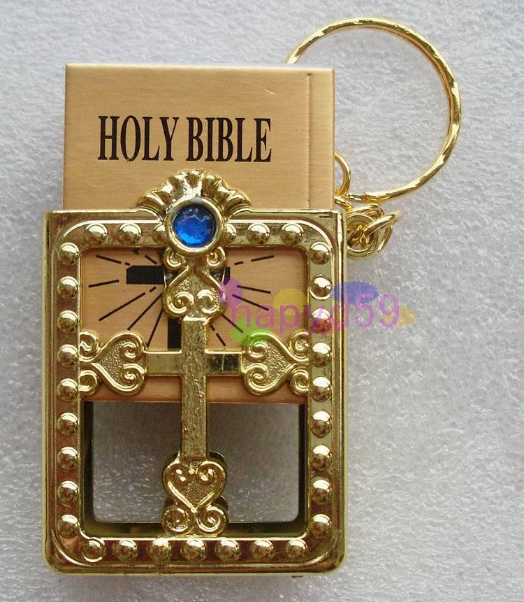 1pcs English Christian Gospel Christmas crafts mini bible keychain God day school supplies key ring souvenir