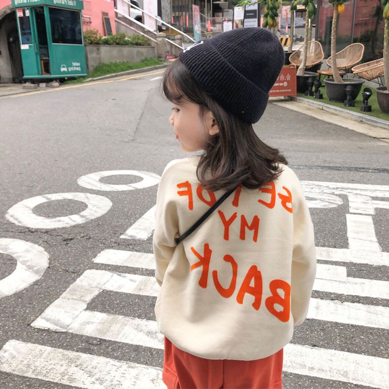 Kinder Set Niedlichen Pullover Baumwolle Verdickung Mädchen Niedlichen Wilden Rundhals Brief Druck T-Shirt Candy Farbe 3-8T