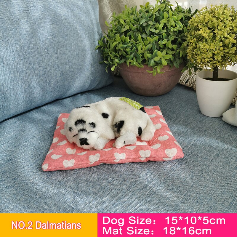 Belle Simulation chien dormant avec son Husky dalmatiens frontière Collie Samoyed Golden Retriever voiture décoration animaux jouets: NO.2 Dalmatians