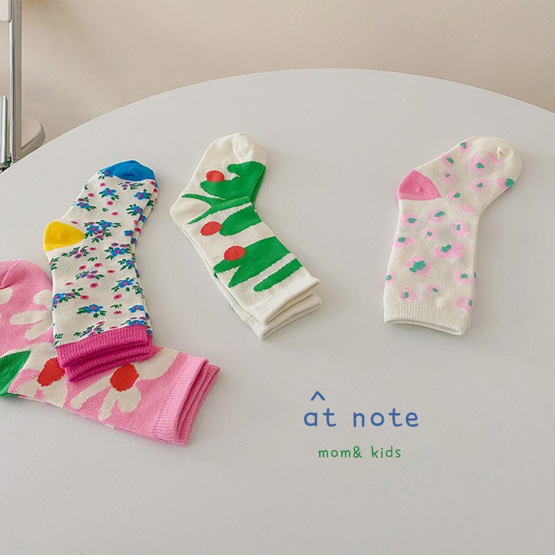 4 paia di calzini per bambini primavera coreana Cartoon fiori stampa neonate calzini sportivi in cotone per bambini di 1-8 anni