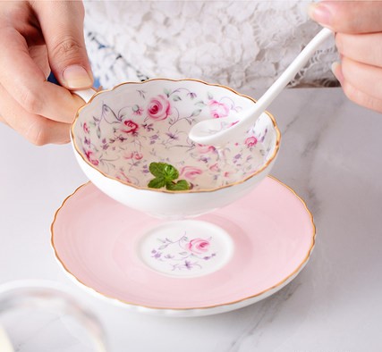 Europæisk kaffekop kulør husstand keramisk kop britisk te sæt blomst te kop eftermiddagste kop kop underkop med ske: Rose