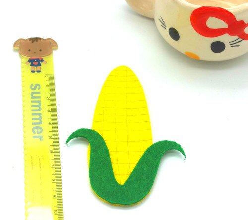 3pcs Furit Mixed Felt Craft Non Woven Patch Applique DIY Felt Pad Kindergarten Decoration Wall Sticker: black