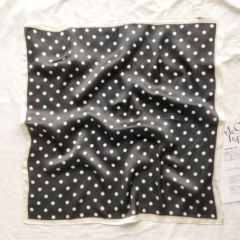 70 * 70ins Lente Zomer Sjaal Kleine Vierkante Sjaal Vrouwelijke Koreaanse Artistieke Decoratieve Polka Dot Vrouwen Halsdoek Sjaal: 13