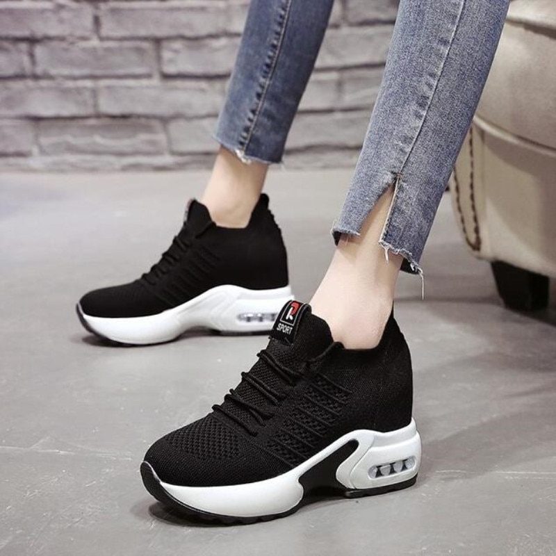 Kvinner sommer mesh plattform joggesko sneakers hvite sko 9.5cm høye hæler kiler utendørs sko pustende fritidssko kvinne