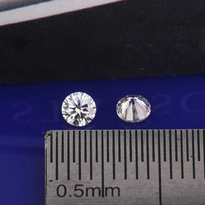 2 Stuks D Kleur 0.5 Karaat Losse Moissanite Steen 5 Mm Ronde Briljant Geslepen VVS1 Moissanite Ring Oorbellen Materiaal