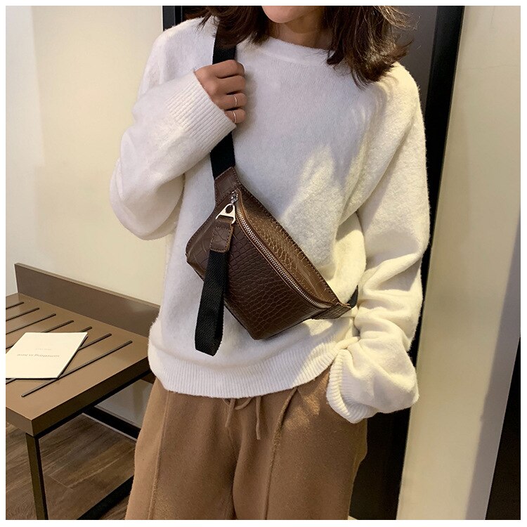 Women bag crocodile multicolor messenger chest bag clutch female Pu leather handbag cross body bag: Chocolate