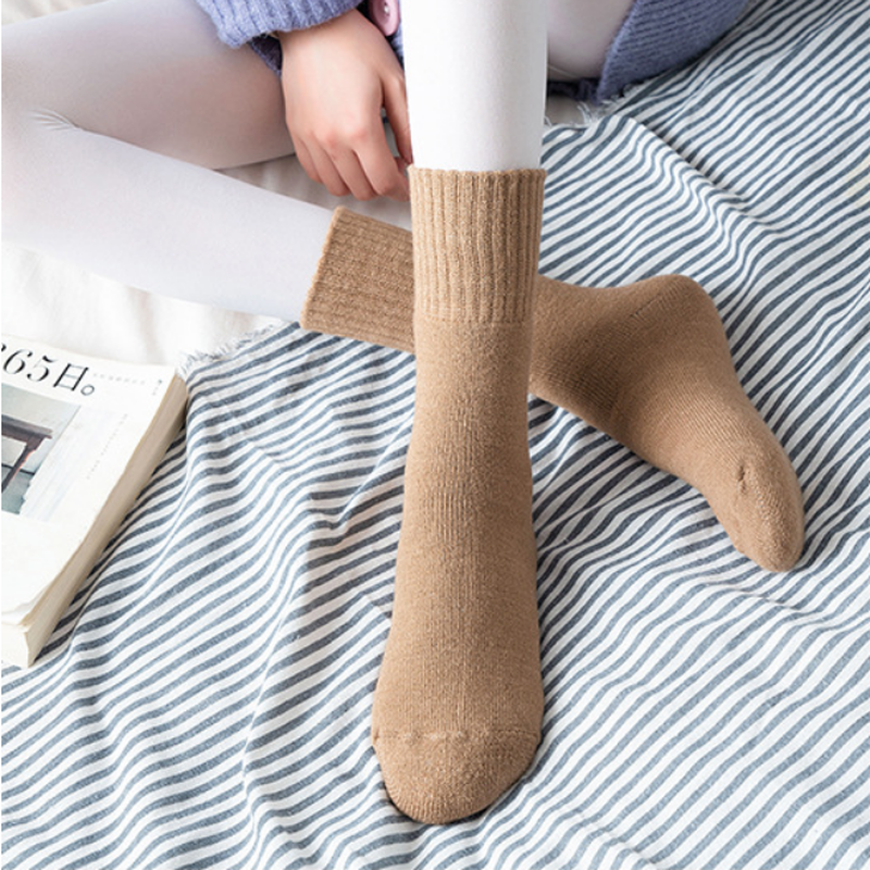 Winter Thicken Warm Women's Socks Solid Black White Velvet Boots Floor Sleeping Sock Thermal Warmer Snow Sock for Christmas