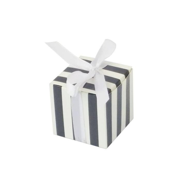 50Pcs Small Candy Box with ribbon Square Kraft Paper Box Chocolate Packaging Boxes Party Supplies 5x5x5cm