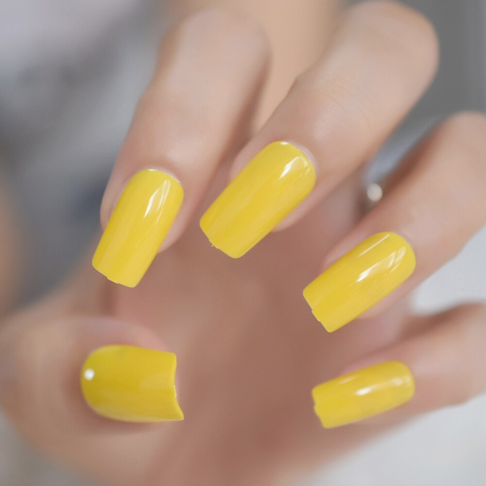 Quadrat Mittel Klassische Nagel Gelb Butter Vulgär Glänzend Banane Gel Nagel tipps Acryclic Künstliche Presse Auf NäGel: L5215