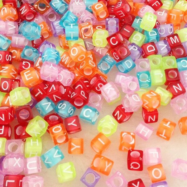 100pcs Alphabet Beads Mixed Letter Beads For Bracelet Accessories DIY Jewelry: Color 4