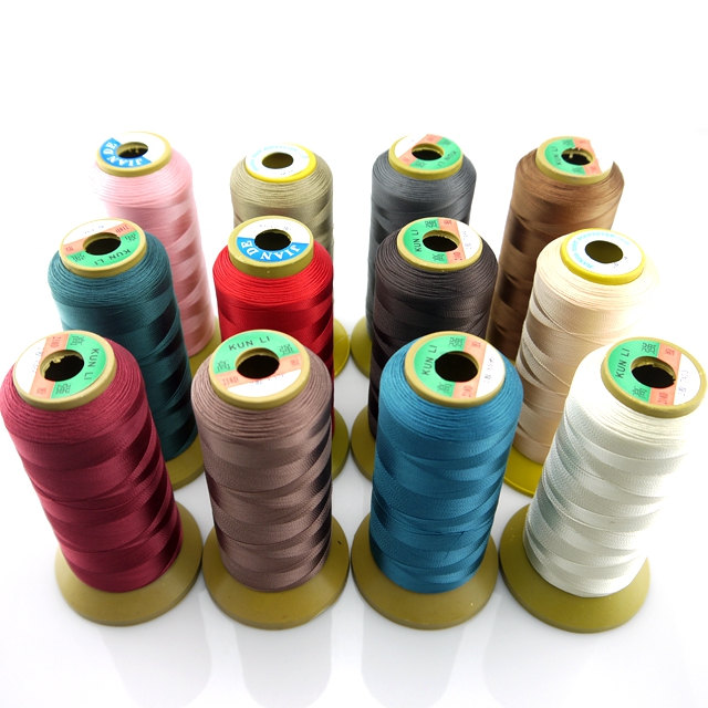 1000 Yards 24 stks Multicolor Machine Borduurgaren Naaien Polyester Threads Craft Patch stuurwiel Levert