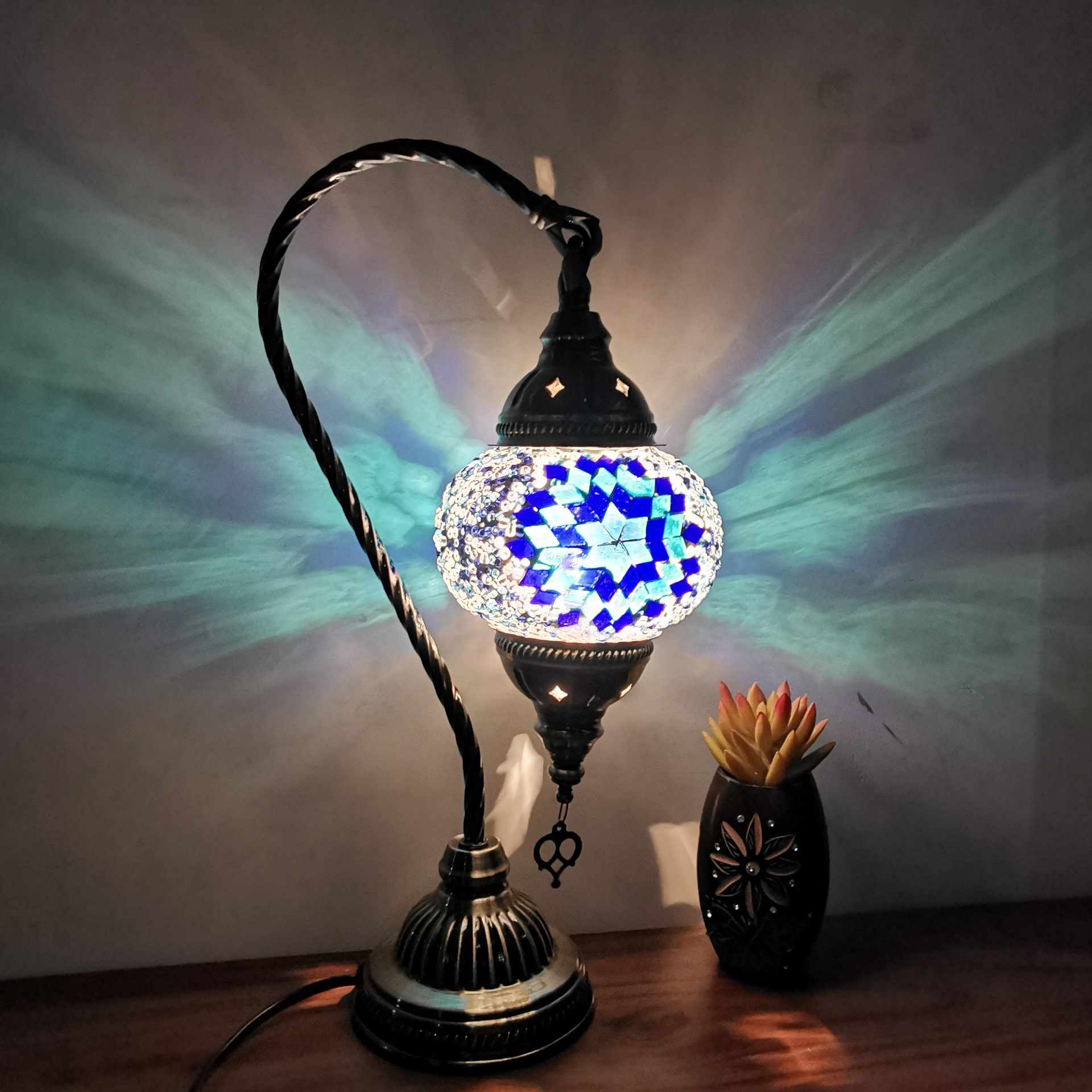 Mediterrane Lamp Decoratieve LED Bureaulamp Bar Hotel Slaapkamer Herstellen Oude Manieren Kleine Nachtverlichting